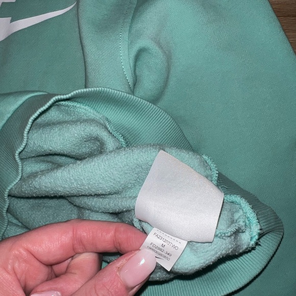 Nike Kid’s Crewneck Sweatshirt - Picture 6 of 6